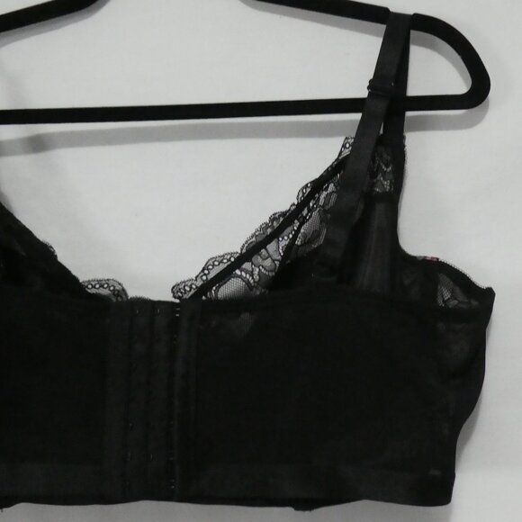 TORRID CURVE | size 2 | Elegant Floral Lace Bra With Rose Design | Underwire - Picture 8 of 16